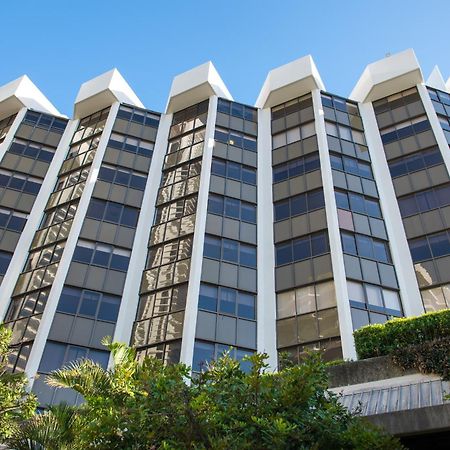 Tiki Hotel Apartments Surfers Paradise Gold Coast Eksteriør bilde