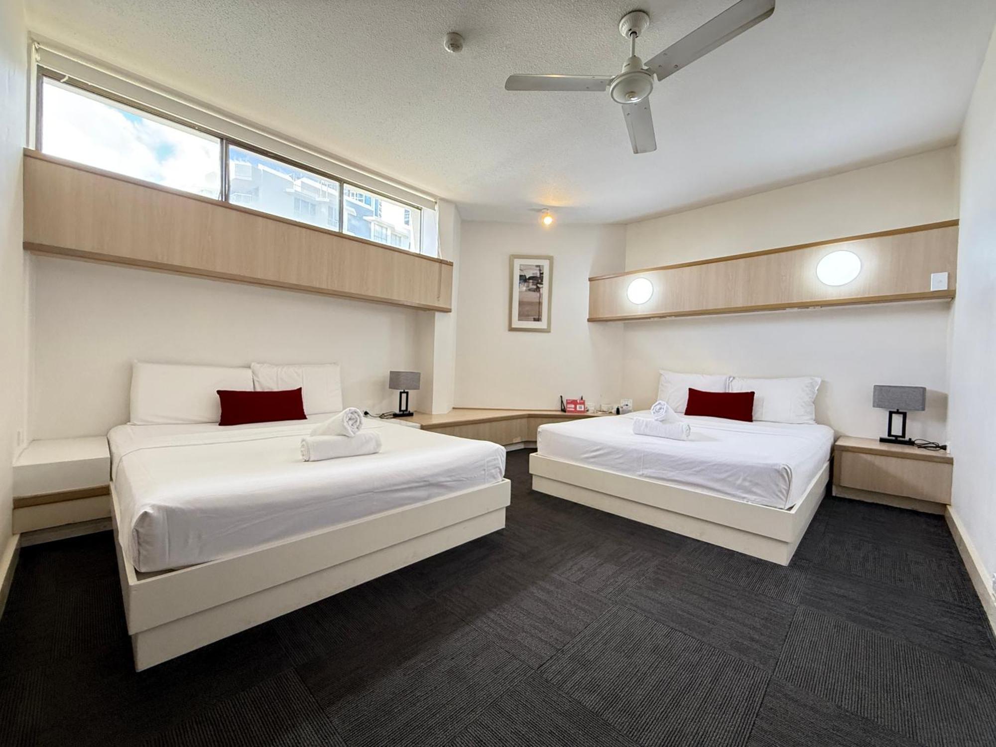 Tiki Hotel Apartments Surfers Paradise Gold Coast Eksteriør bilde