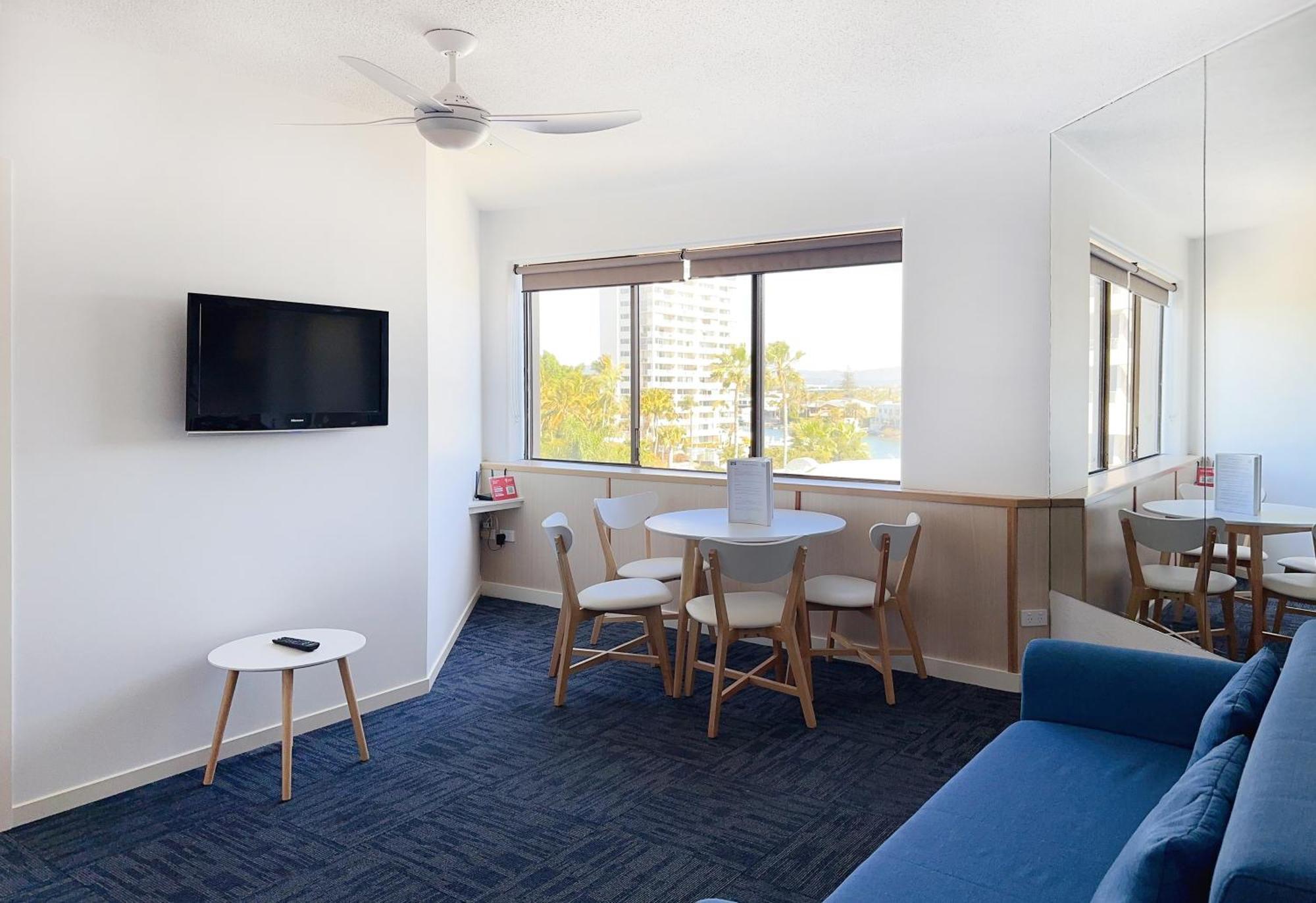 Tiki Hotel Apartments Surfers Paradise Gold Coast Eksteriør bilde
