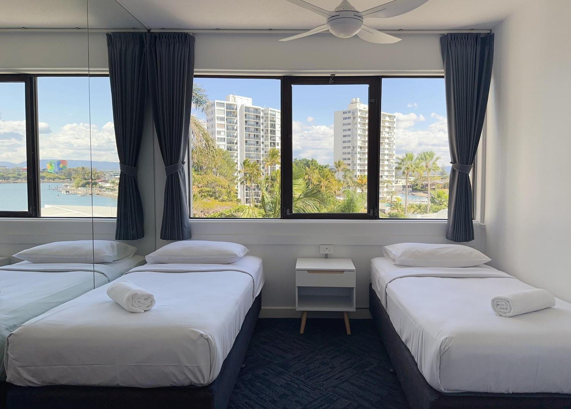 Tiki Hotel Apartments Surfers Paradise Gold Coast Rom bilde