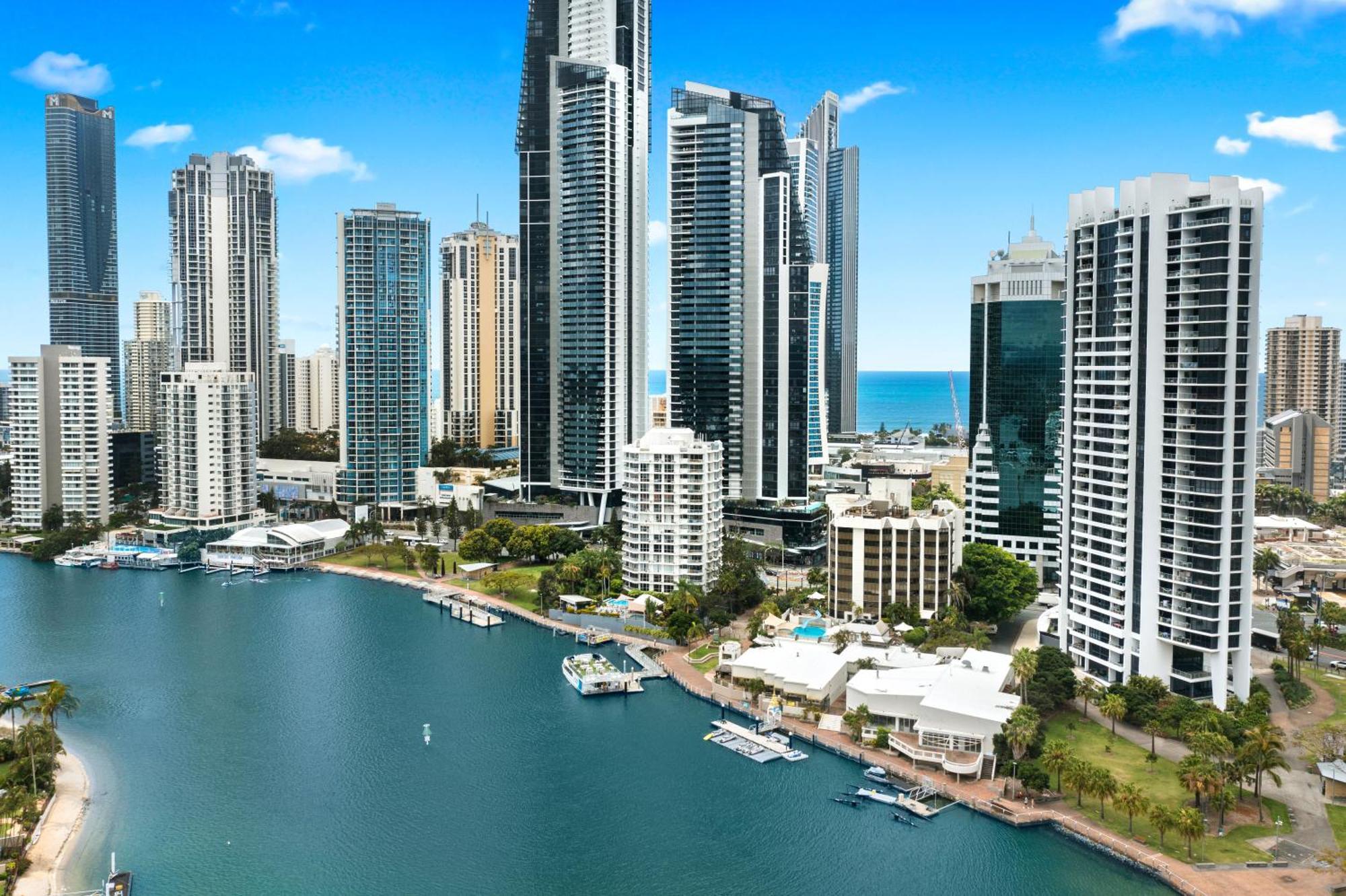Tiki Hotel Apartments Surfers Paradise Gold Coast Eksteriør bilde