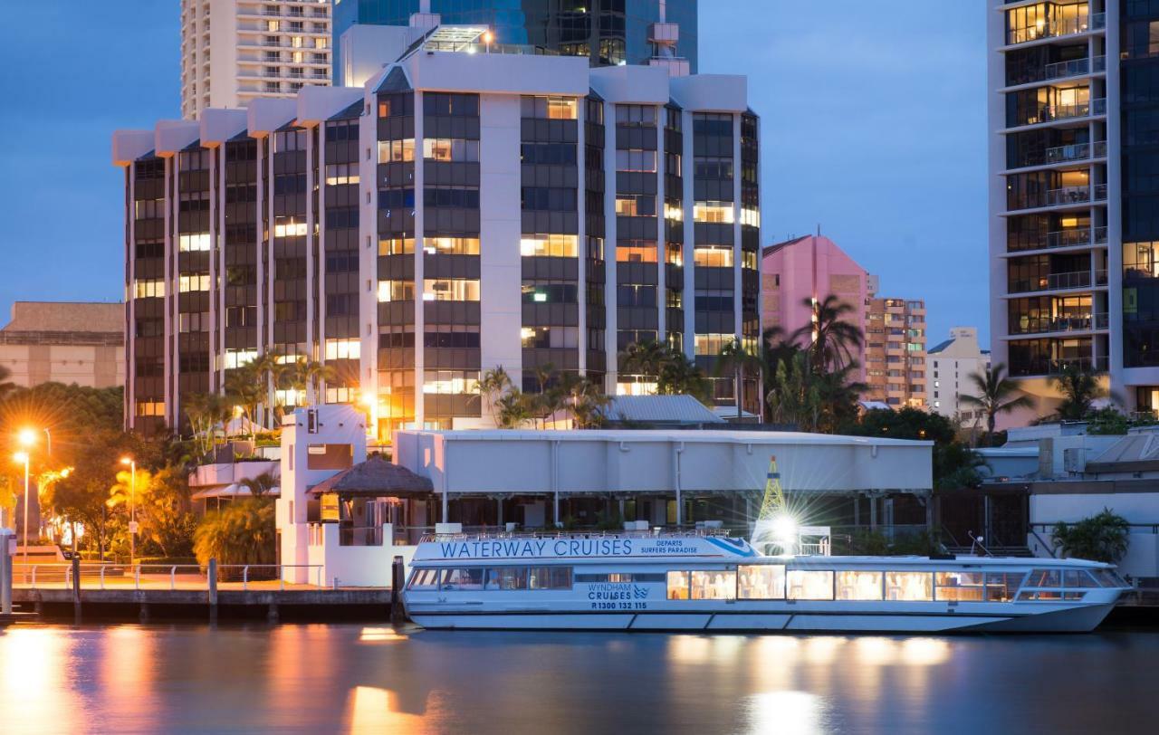 Tiki Hotel Apartments Surfers Paradise Gold Coast Eksteriør bilde